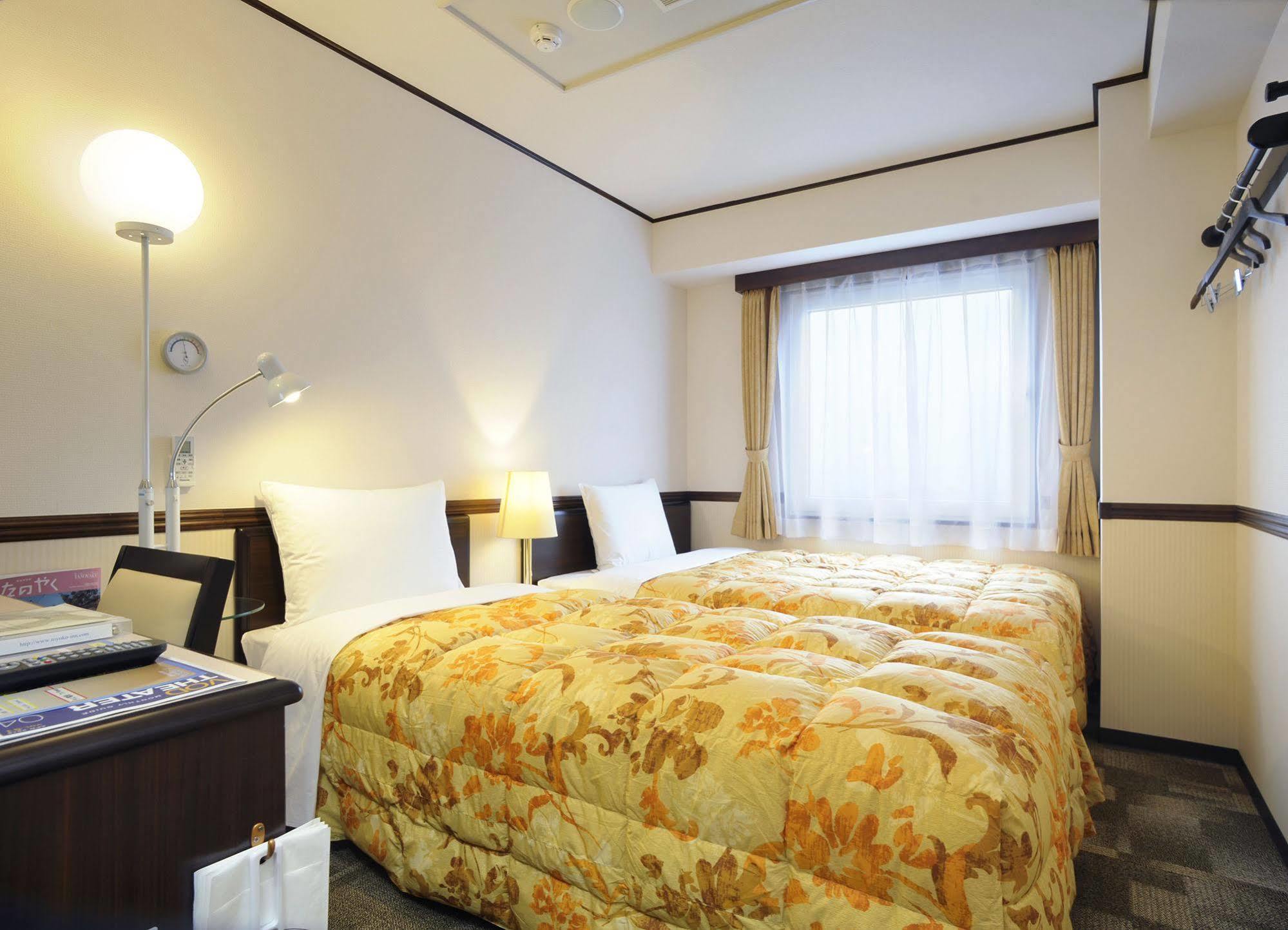 Toyoko Inn Jr Yokohama Sen Sagamihara Ekimae Экстерьер фото